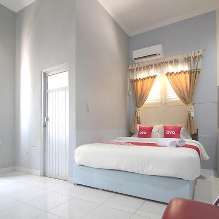Oyo 1448 Kartini Residence Syariah Bandar Lampung Exteriör bild