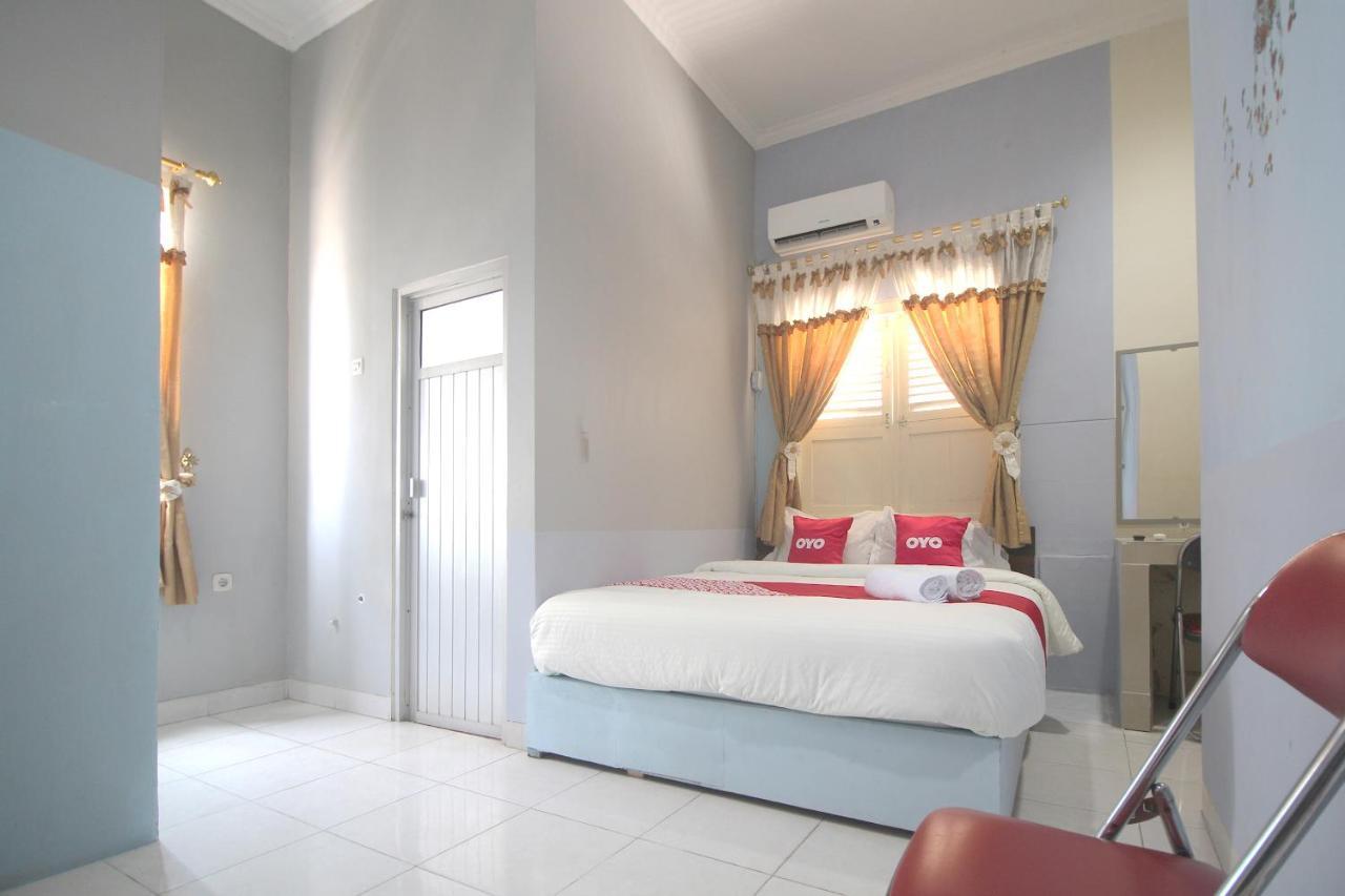 Oyo 1448 Kartini Residence Syariah Bandar Lampung Exteriör bild