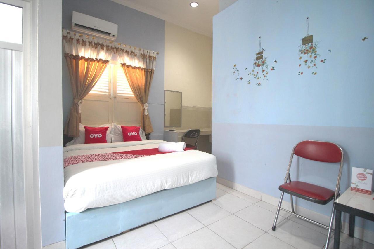Oyo 1448 Kartini Residence Syariah Bandar Lampung Exteriör bild