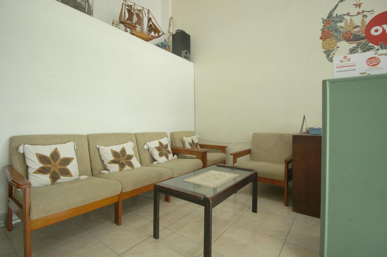 Oyo 1448 Kartini Residence Syariah Bandar Lampung Exteriör bild